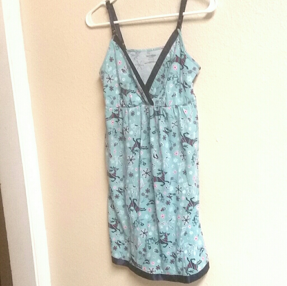 Motherhood Maternity nursing nightgown
